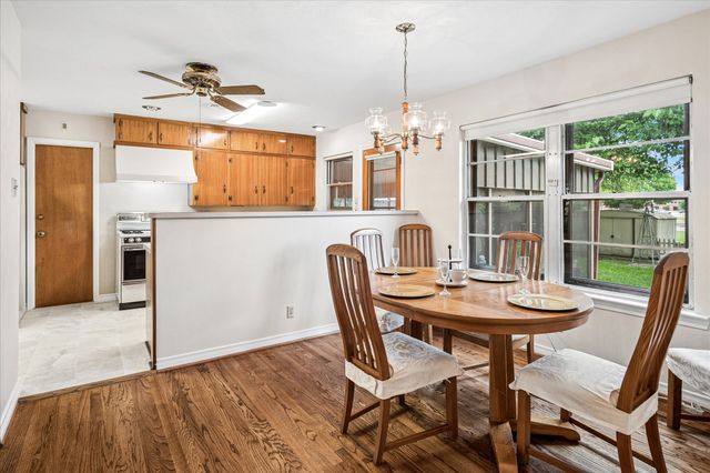 654 Milton Street, Lewisville, TX 75057