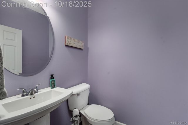 20330 Rambling Drive, Clinton Charter Township, MI 48038