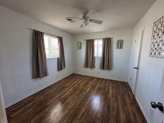 6209 Sunset Gardens Road SW, Albuquerque, NM 87121