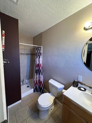 6209 Sunset Gardens Road SW, Albuquerque, NM 87121