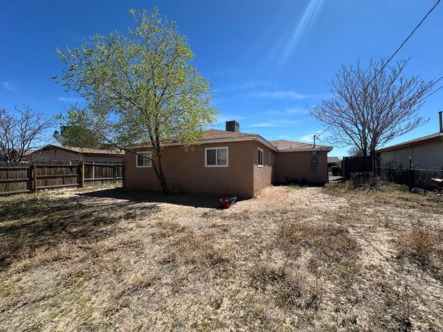 6209 Sunset Gardens Road SW, Albuquerque, NM 87121