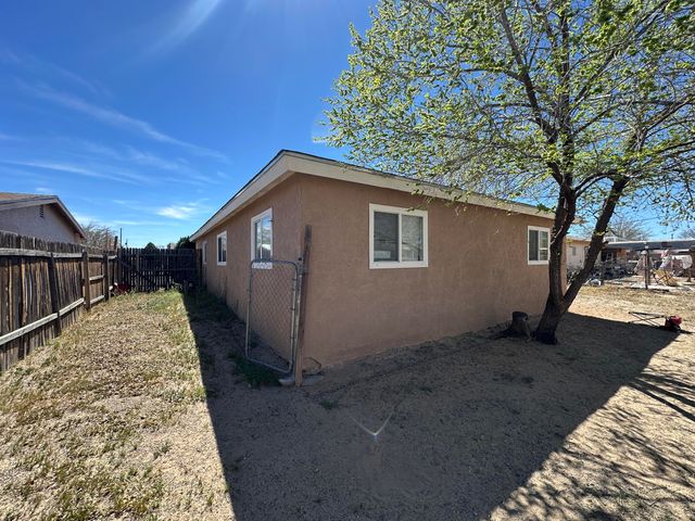 6209 Sunset Gardens Road SW, Albuquerque, NM 87121