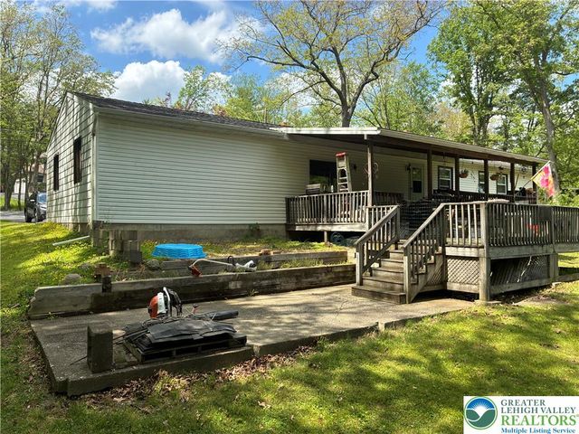 161 Glenoak Drive, Pocono Twp, PA 18301