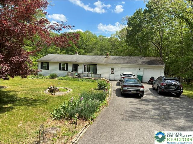 161 Glenoak Drive, Pocono Twp, PA 18301