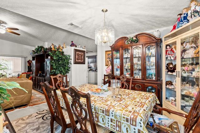 6202 Alexandria Circle, Fort Pierce, FL 34982