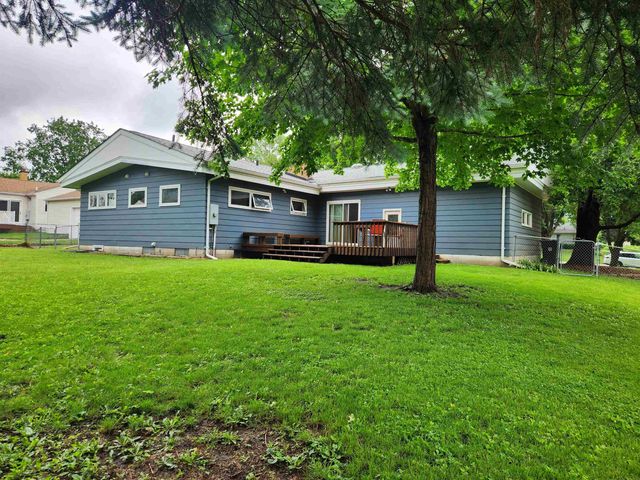3119 Hillcrest Drive, Cedar Falls, IA 50613