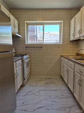 5226 Loughborough Avenue, St Louis, MO 63109