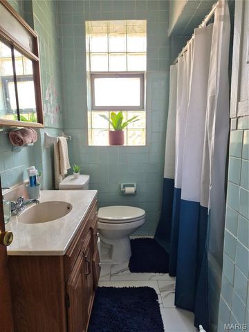 5226 Loughborough Avenue, St Louis, MO 63109