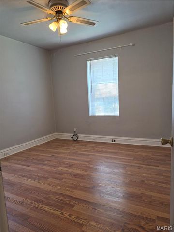 5226 Loughborough Avenue, St Louis, MO 63109