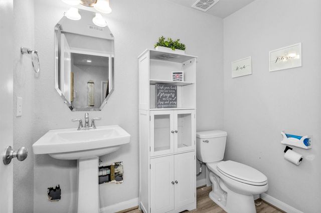 2375 Hagerman Road, Conroe, TX 77384