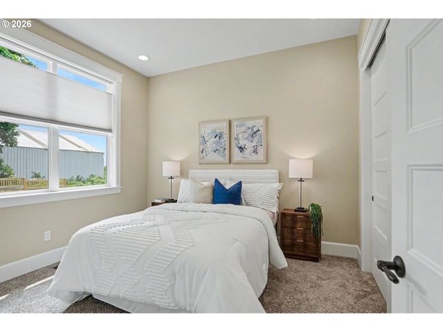 7006 RIVA RIDGE Dr, Turner, OR 97392