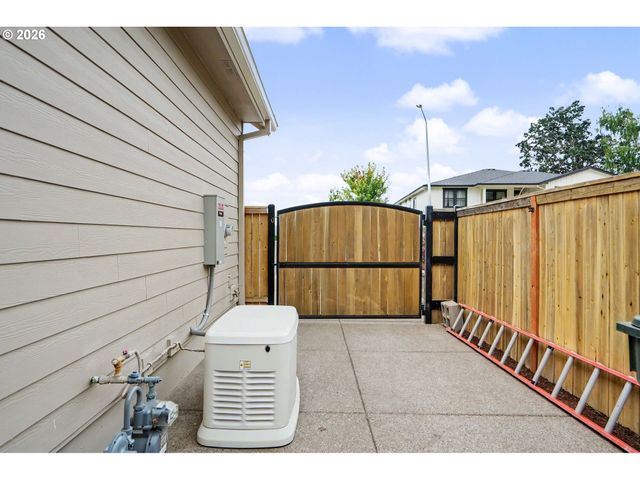 7006 RIVA RIDGE Dr, Turner, OR 97392