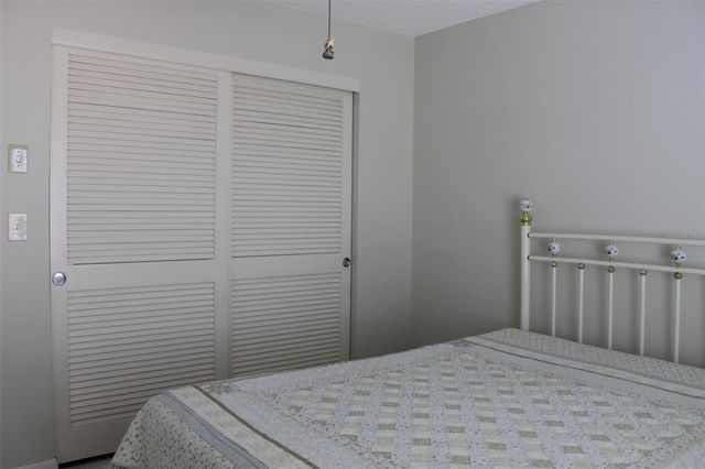 9242 36TH STREET N, Pinellas Park, FL 33782