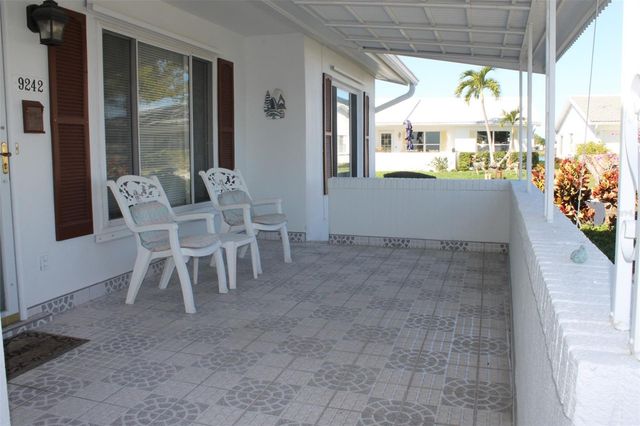 9242 36TH STREET N, Pinellas Park, FL 33782