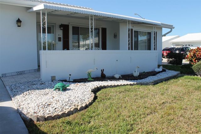 9242 36TH STREET N, Pinellas Park, FL 33782