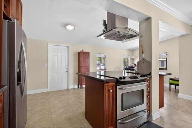 1914 NE 53rd Court, Pompano Beach, FL 33064
