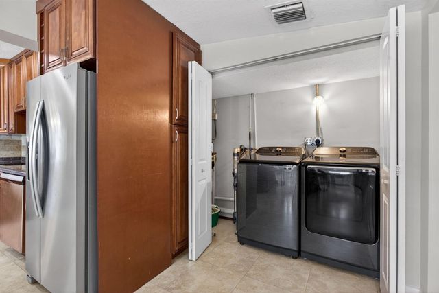 1914 NE 53rd Court, Pompano Beach, FL 33064