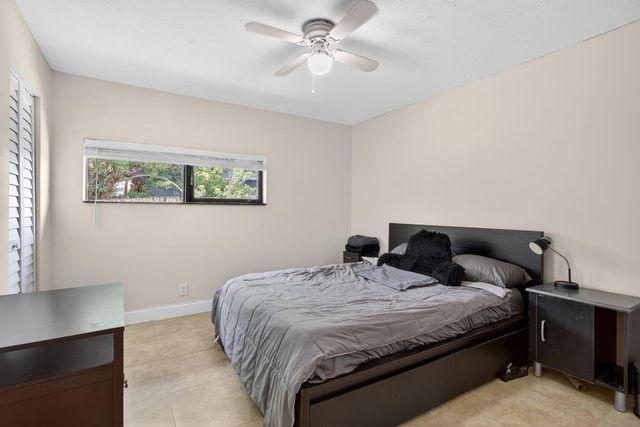 1914 NE 53rd Court, Pompano Beach, FL 33064
