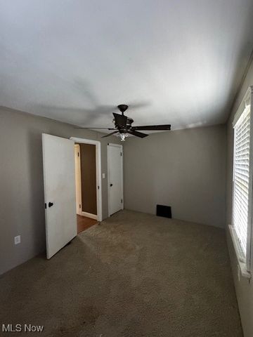 6926 Mackenzie Road, Olmsted Falls, OH 44138