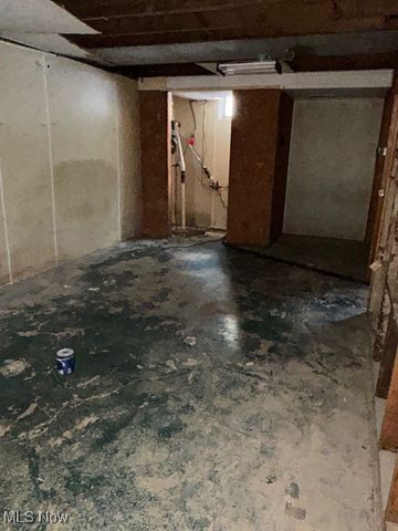 6926 Mackenzie Road, Olmsted Falls, OH 44138