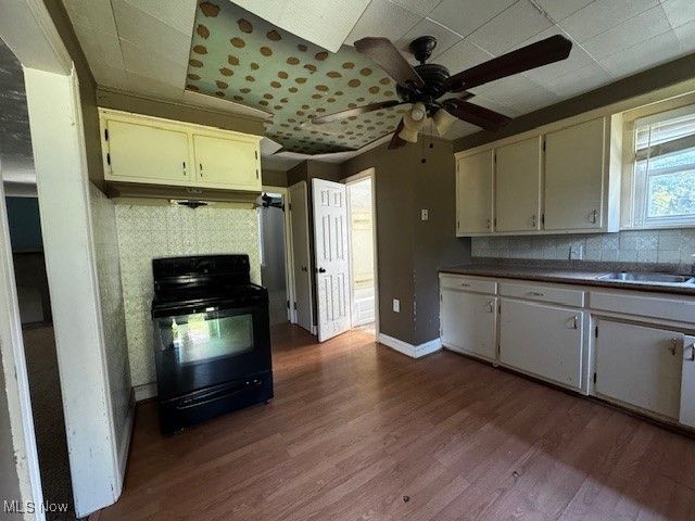 6926 Mackenzie Road, Olmsted Falls, OH 44138