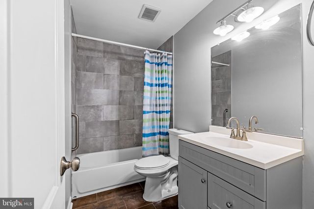 1123 HOLLINS ST, Baltimore, MD 21223