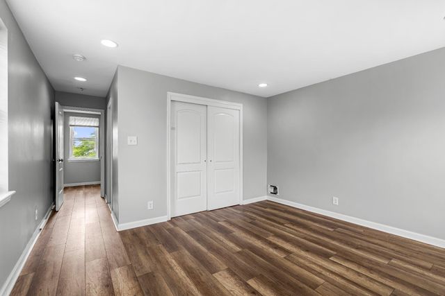 1123 HOLLINS ST, Baltimore, MD 21223