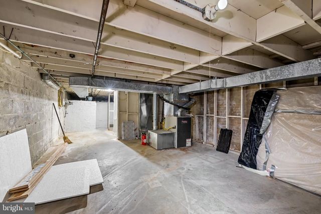 1123 HOLLINS ST, Baltimore, MD 21223