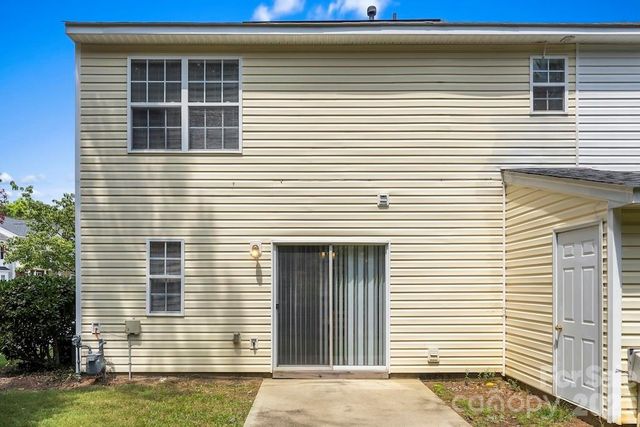 14327 Tranters Creek Lane, Charlotte, NC 28273