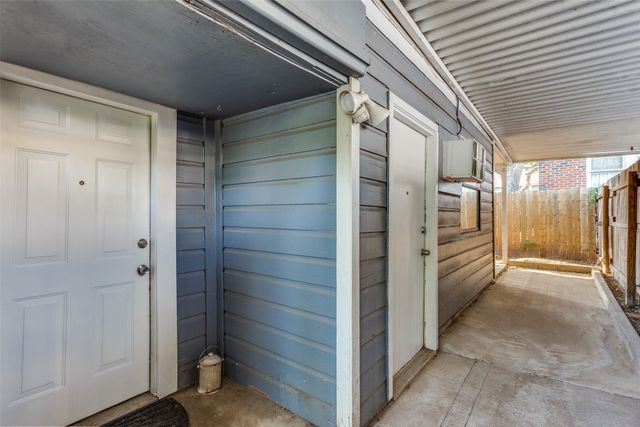 1509 W Morphy Street B, Fort Worth, TX 76104