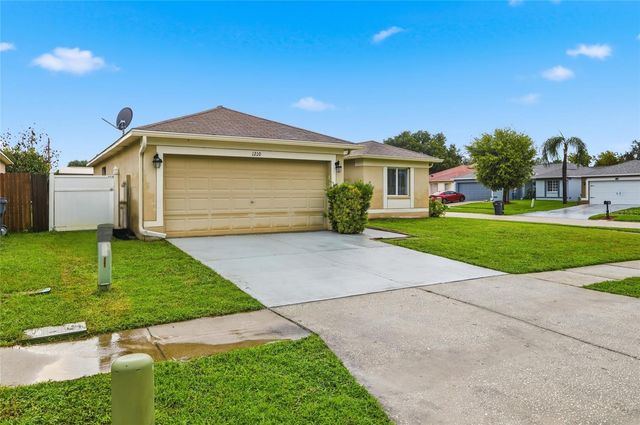 1210 BLUFIELD AVENUE, Brandon, FL 33511