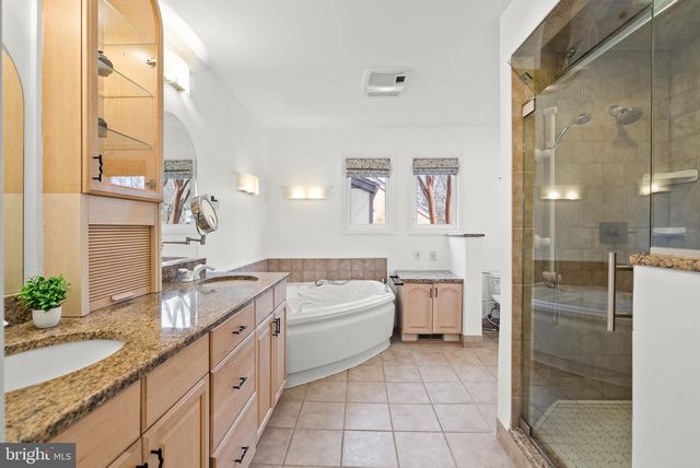 6305 CONTENTION CT, Bethesda, MD 20817