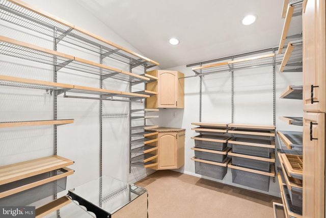 6305 CONTENTION CT, Bethesda, MD 20817