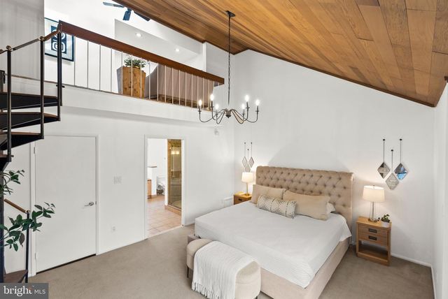 6305 CONTENTION CT, Bethesda, MD 20817