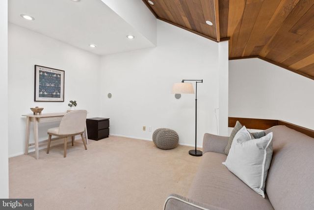 6305 CONTENTION CT, Bethesda, MD 20817