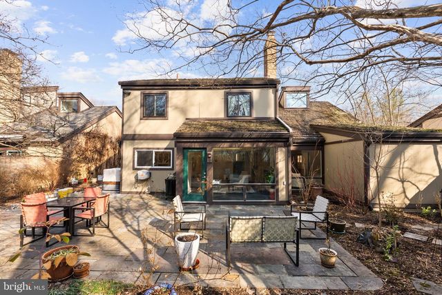 6305 CONTENTION CT, Bethesda, MD 20817