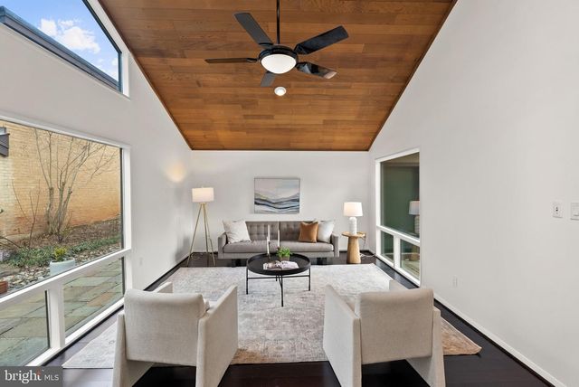 6305 CONTENTION CT, Bethesda, MD 20817