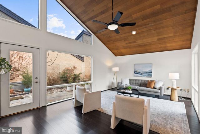 6305 CONTENTION CT, Bethesda, MD 20817