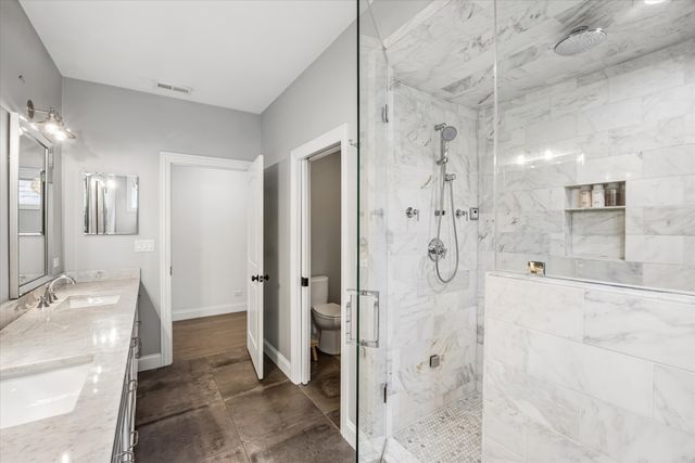 1734 N Artesian Avenue, Chicago, IL 60647