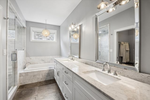 1734 N Artesian Avenue, Chicago, IL 60647