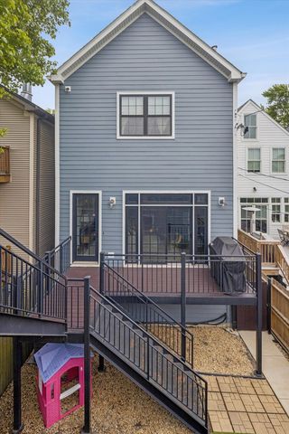 1734 N Artesian Avenue, Chicago, IL 60647