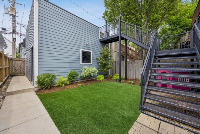 1734 N Artesian Avenue, Chicago, IL 60647