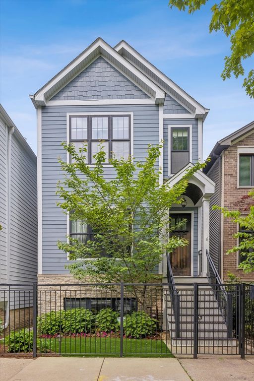 1734 N Artesian Avenue, Chicago, IL 60647