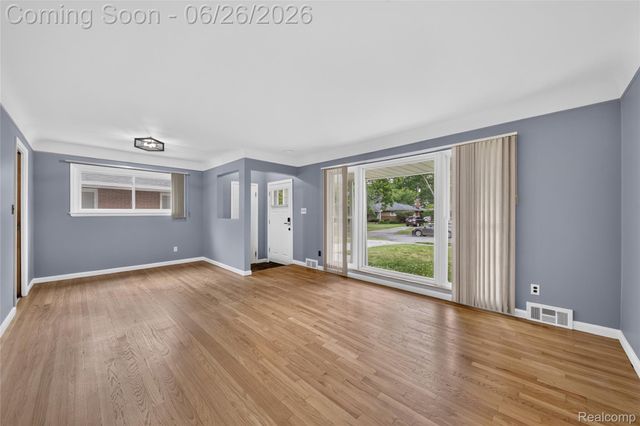 12842 Brady, Redford Charter Township, MI 48239