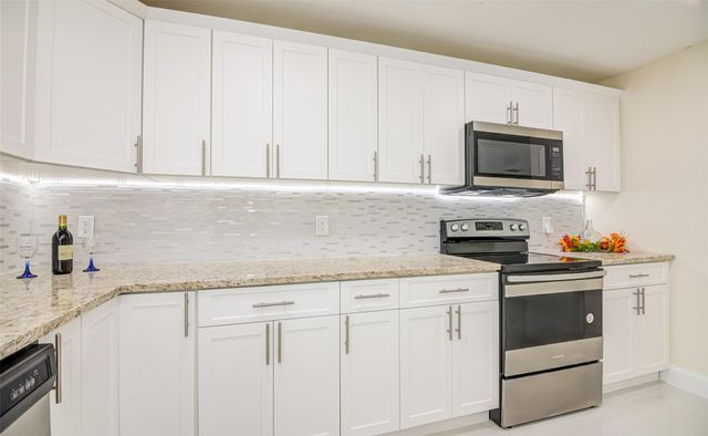 3105 18th Street, Vero Beach, FL 32960