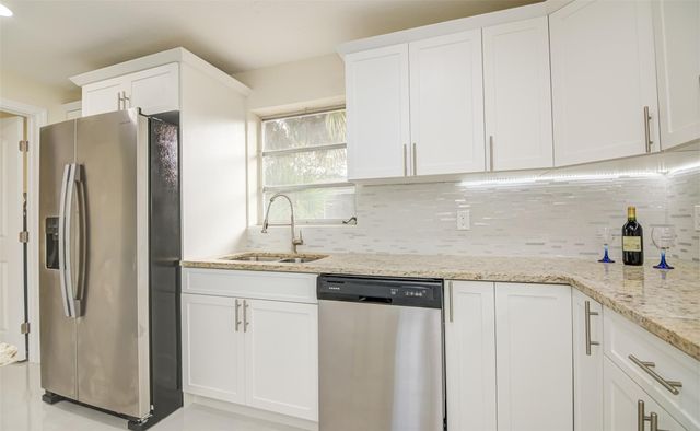 3105 18th Street, Vero Beach, FL 32960