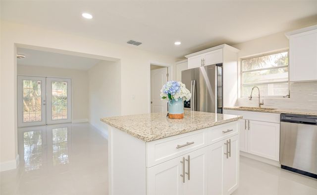 3105 18th Street, Vero Beach, FL 32960