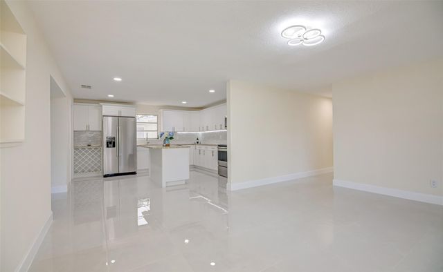 3105 18th Street, Vero Beach, FL 32960