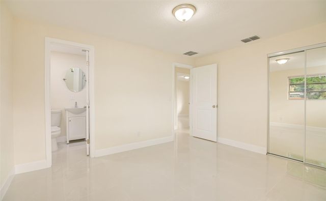 3105 18th Street, Vero Beach, FL 32960