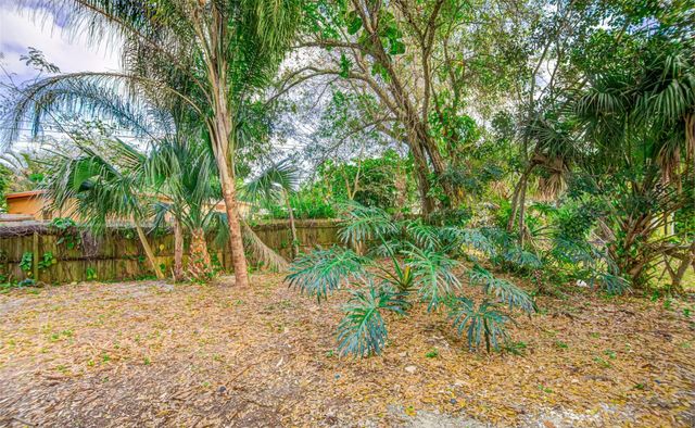 3105 18th Street, Vero Beach, FL 32960